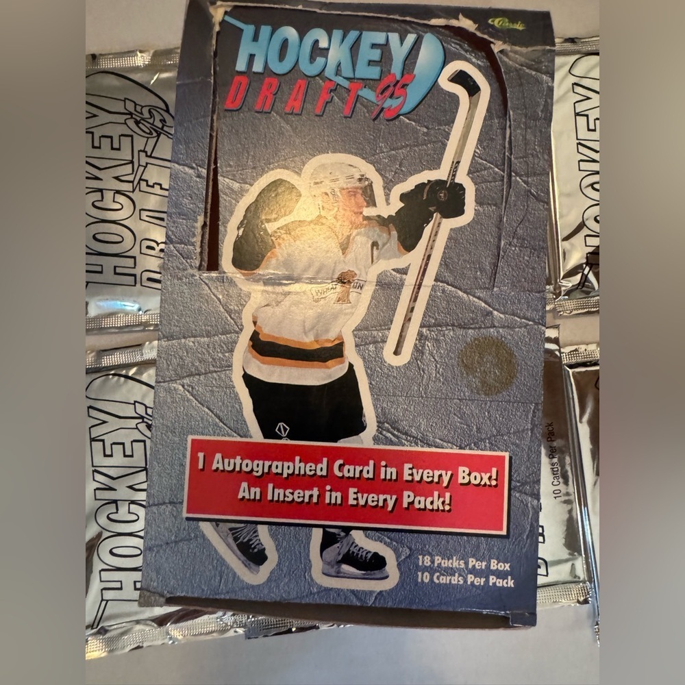 1995 Classic 15 New Packs Draft Hockey Trading Cards